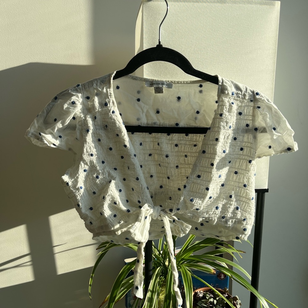 American Eagle summer blouse polka dot crop top